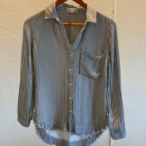 Cloth & Stone distressed button up